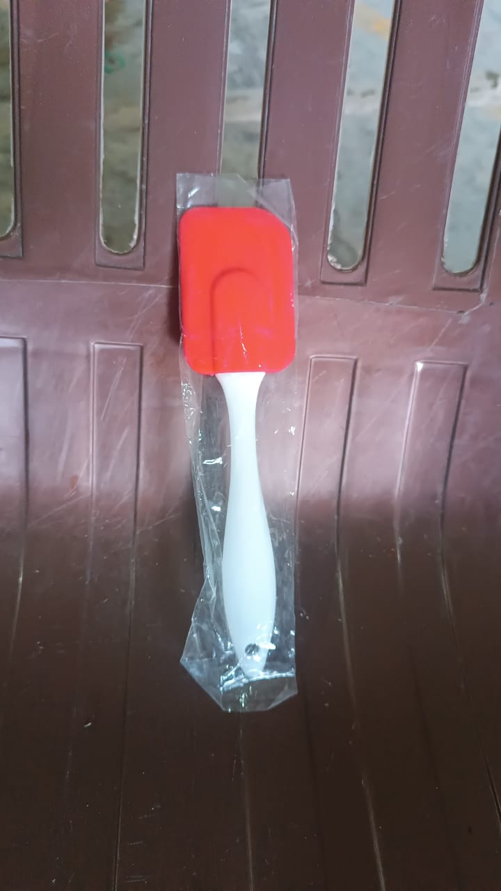 Silicone Cooking Spatula for Baking (1 Pc / 18 Cm) Silicone Cooking Spatula for Baking (1 Pc / 18 Cm)